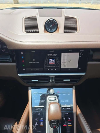 2023 Porsche Cayenne Turbo - miniatura 10