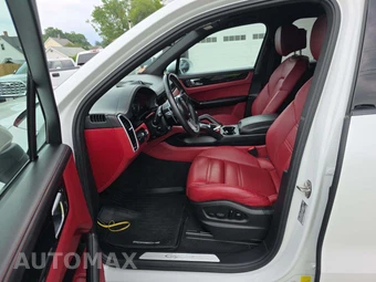 2023 Porsche Cayenne – miniatura 3