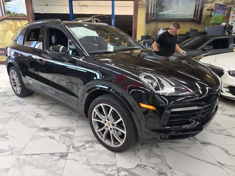2023 Porsche Cayenne – miniatura 4