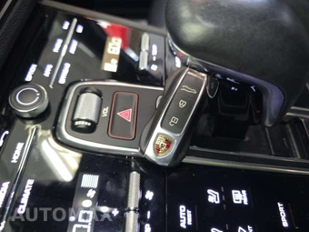 2023 Porsche Cayenne – miniatura 8