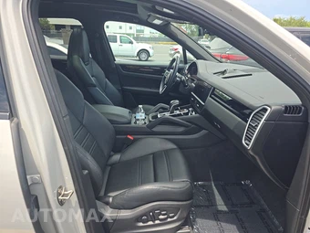 2023 Porsche Cayenne - miniatura 8