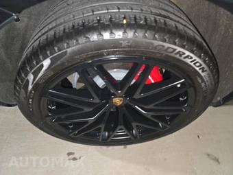 2023 Porsche Macan GTS – miniatura 10