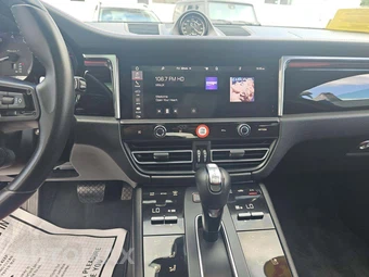 2023 Porsche Macan T – miniatura 7