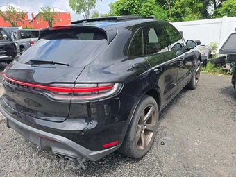 2023 Porsche Macan - miniatura 3