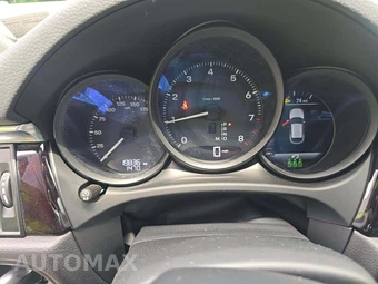 2023 Porsche Macan - miniatura 9
