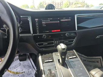 2023 Porsche Macan – miniatura 10