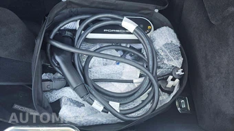 2023 Porsche Panamera 4 E-Hybrid Platinum E – miniatura 19