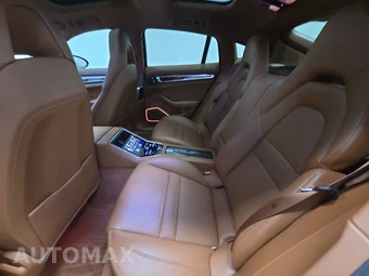 2023 Porsche Panamera 4 E-Hybrid Platinum Edition Hatchback - miniatura 13