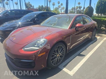 2023 Porsche Panamera 4 Platinum Edition