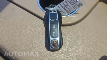 2023 Porsche Panamera 4 Platinum Edition – miniatura 18