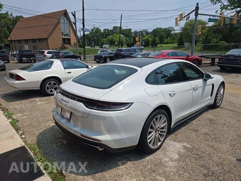 2023 Porsche Panamera 4 – miniatura 3