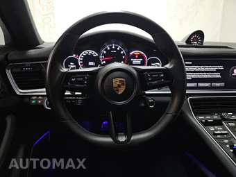 2023 Porsche Panamera 4S – miniatura 10
