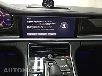 2023 Porsche Panamera 4S – miniatura 11