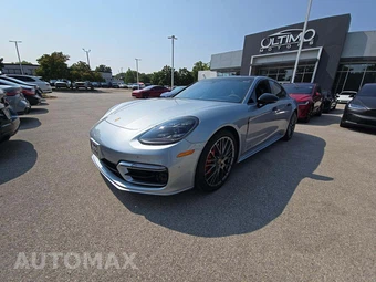 2023 Porsche Panamera GTS