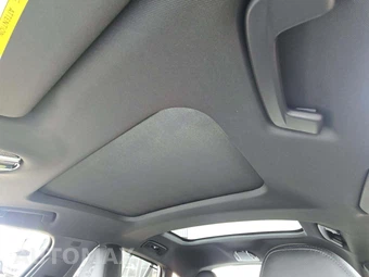 2023 Porsche Panamera Platinum Edition – miniatura 11