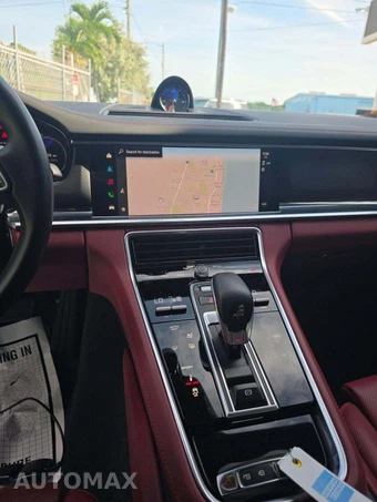 2023 Porsche Panamera Platinum Edition – miniatura 10