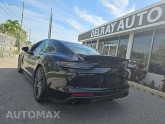 2023 Porsche Panamera Platinum Edition – miniatura 2