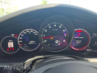 2023 Porsche Panamera Platinum Edition – miniatura 9