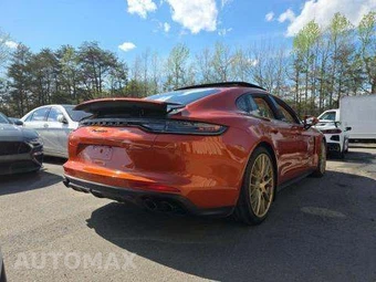 2023 Porsche Panamera Platinum Edition – miniatura 3