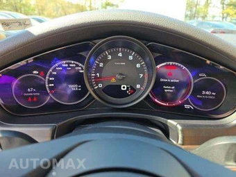 2023 Porsche Panamera Platinum Edition – miniatura 9