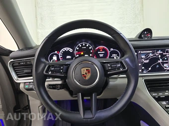 2023 Porsche Panamera Platinum Edition – miniatura 10