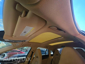 2023 Porsche Panamera Platinum Edition - miniatura 11
