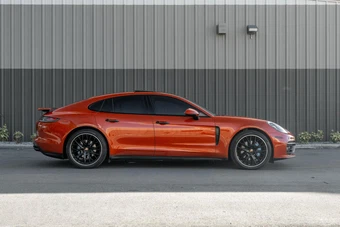 2023 Porsche Panamera Platinum Edition - miniatura 25