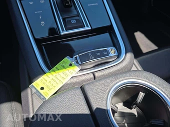 2023 Porsche Panamera Platinum Edition – miniatura 5