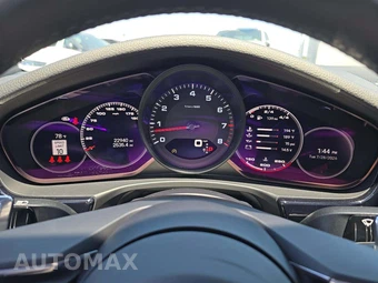 2023 Porsche Panamera Platinum Edition – miniatura 6