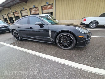 2023 Porsche Panamera Platinum Edition - miniatura 3