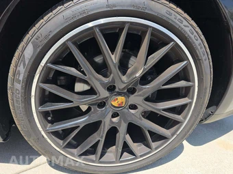 2023 Porsche Panamera Platinum Edition - miniatura 22