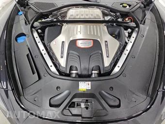 2023 Porsche Panamera Turbo S Executive – miniatura 15