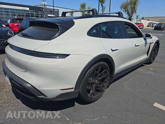 2023 Porsche Taycan 4 Cross Turismo – miniatura 3