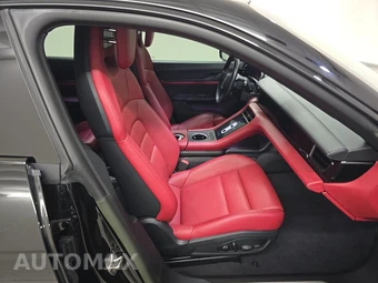 2023 Porsche Taycan 4S – miniatura 8