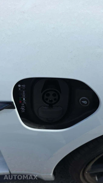 2023 Porsche Taycan GTS – miniatura 20