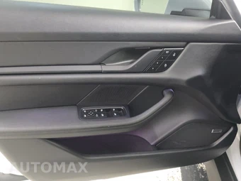 2023 Porsche Taycan – miniatura 9