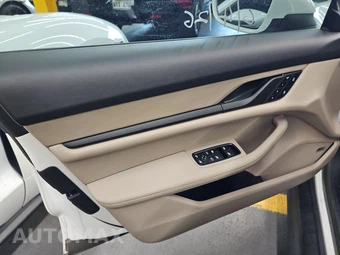 2023 Porsche Taycan – miniatura 9