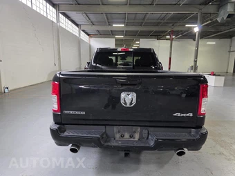 2023 Ram 1500 Big Horn Crew Cab Medium Bed - miniatura 14