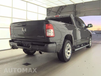 2023 Ram 1500 Big Horn Crew Cab Medium Bed - miniatura 4