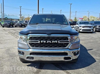 2023 Ram 1500 Big Horn Crew Cab Medium Bed - miniatura 2