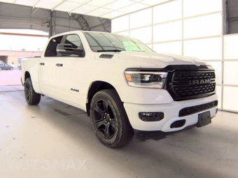 2023 Ram 1500 Big Horn Crew Cab Medium Bed - miniatura 3