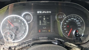 2023 Ram 1500 Big Horn Crew Cab Medium Bed - miniatura 25