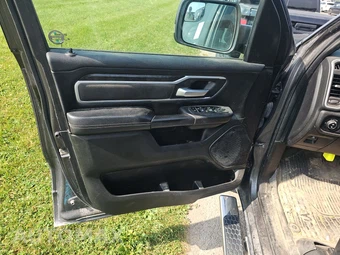 2023 Ram 1500 Big Horn Crew Cab Medium Bed - miniatura 9