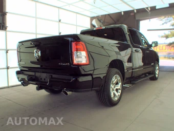 2023 Ram 1500 Big Horn Crew Cab Medium Bed - miniatura 4