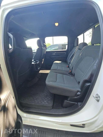 2023 Ram 1500 Big Horn Crew Cab Medium Bed - miniatura 13