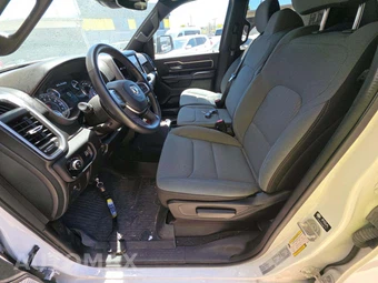 2023 Ram 1500 Big Horn Crew Cab Medium Bed - miniatura 3