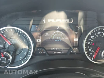 2023 Ram 1500 Big Horn Crew Cab Medium Bed - miniatura 12