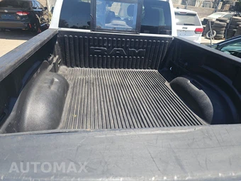 2023 Ram 1500 Big Horn Crew Cab Medium Bed - miniatura 17