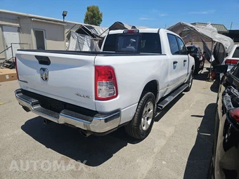 2023 Ram 1500 Big Horn Crew Cab Medium Bed - miniatura 4