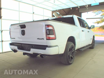 2023 Ram 1500 Big Horn Crew Cab Medium Bed - miniatura 4